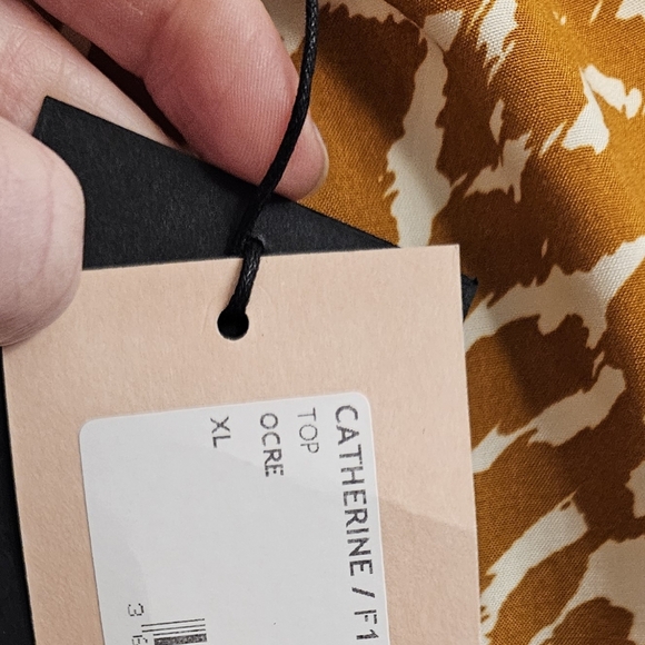 FRNCH Mustard Patterned Wrap Blouse - Picture 4 of 4